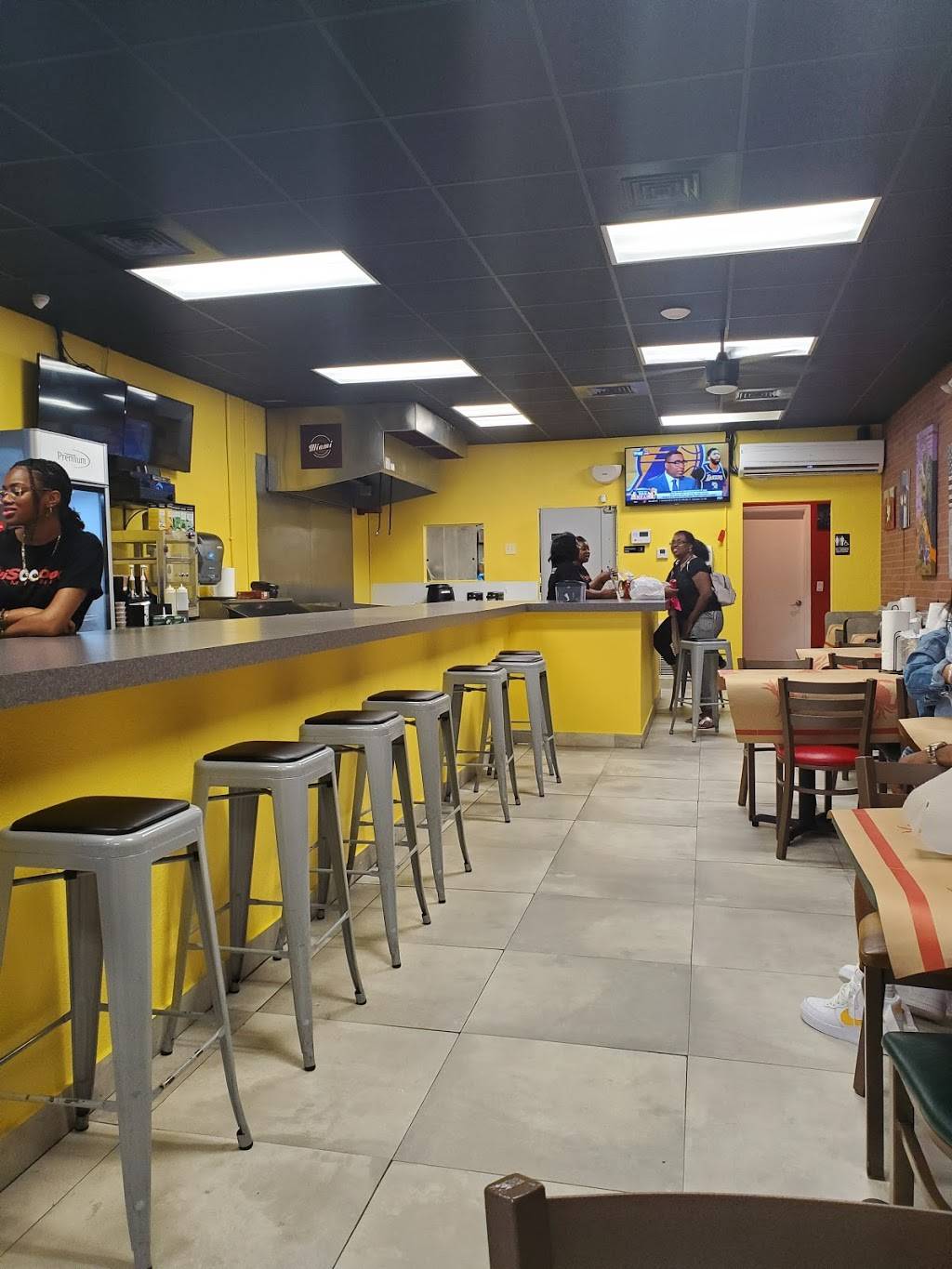 iSeefood Miami | restaurant | 16194 NW 27th Ave, Miami Gardens, FL 33054, USA | 3054540403 OR +1 305-454-0403