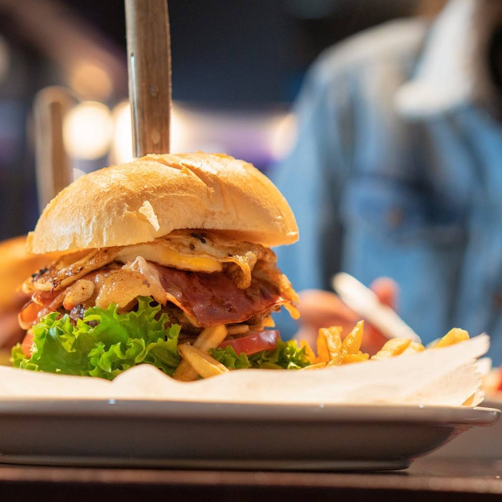 Sergio’s Restaurant and Burger | restaurant | 6905 Castor Ave, Philadelphia, PA 19149, USA | 2156130600 OR +1 215-613-0600