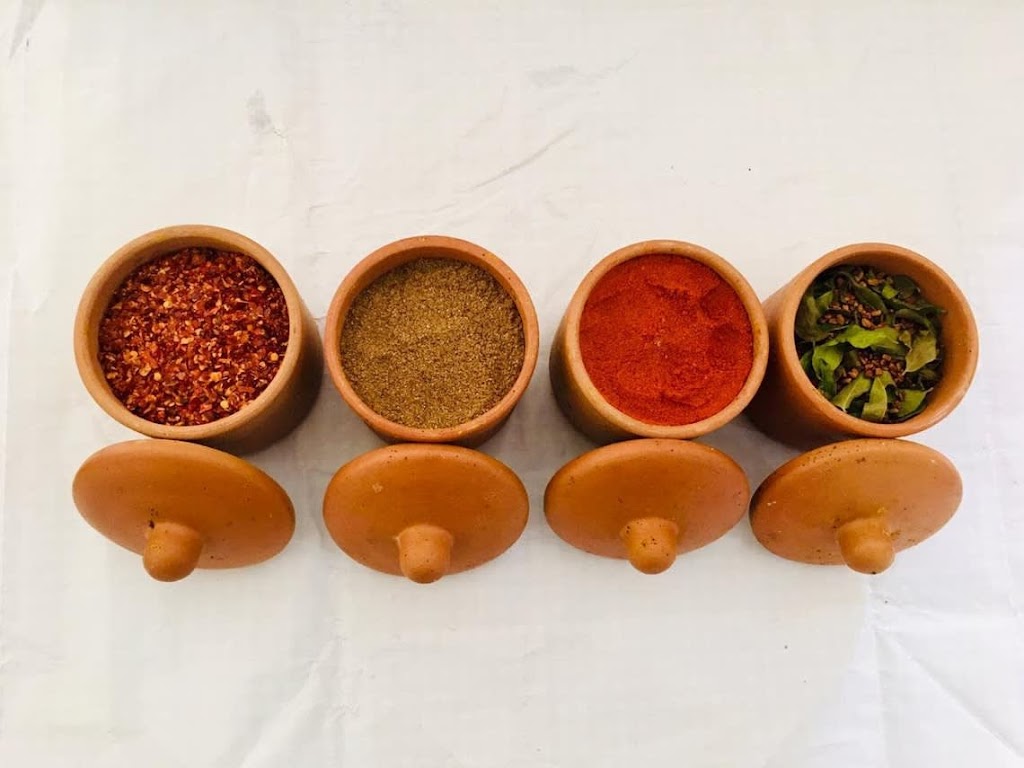 Banana Leaf | restaurant | 2504 S Alafaya Trail, Orlando, FL 32828, United States | 8184623229 OR +1 818-462-3229