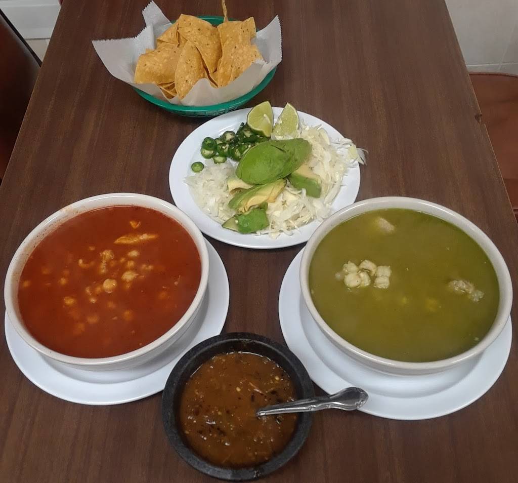 Antojitos Pozoleria | restaurant | 2459 S Homan Ave, Chicago, IL 60623, USA | 7739402665 OR +1 773-940-2665