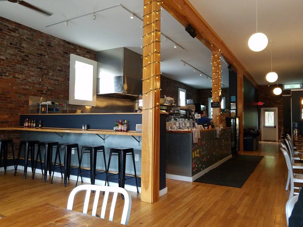 86 This | meal takeaway | 125 Main St, Ellsworth, ME 04605, USA | 2076101777 OR +1 207-610-1777