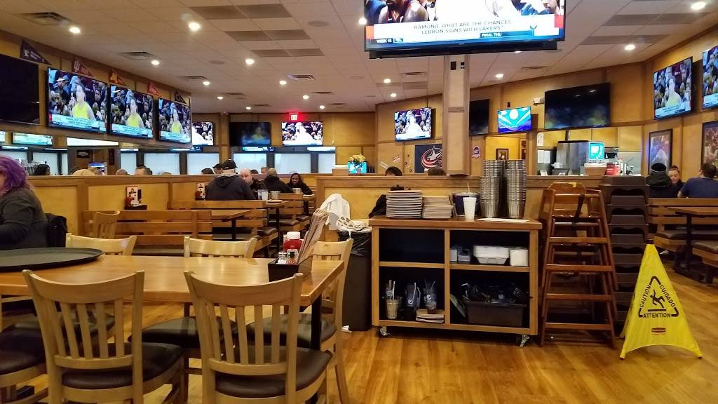 Woodys Wing House | restaurant | 161 E Campus View Blvd, Columbus, OH 43235, USA | 6144339464 OR +1 614-433-9464