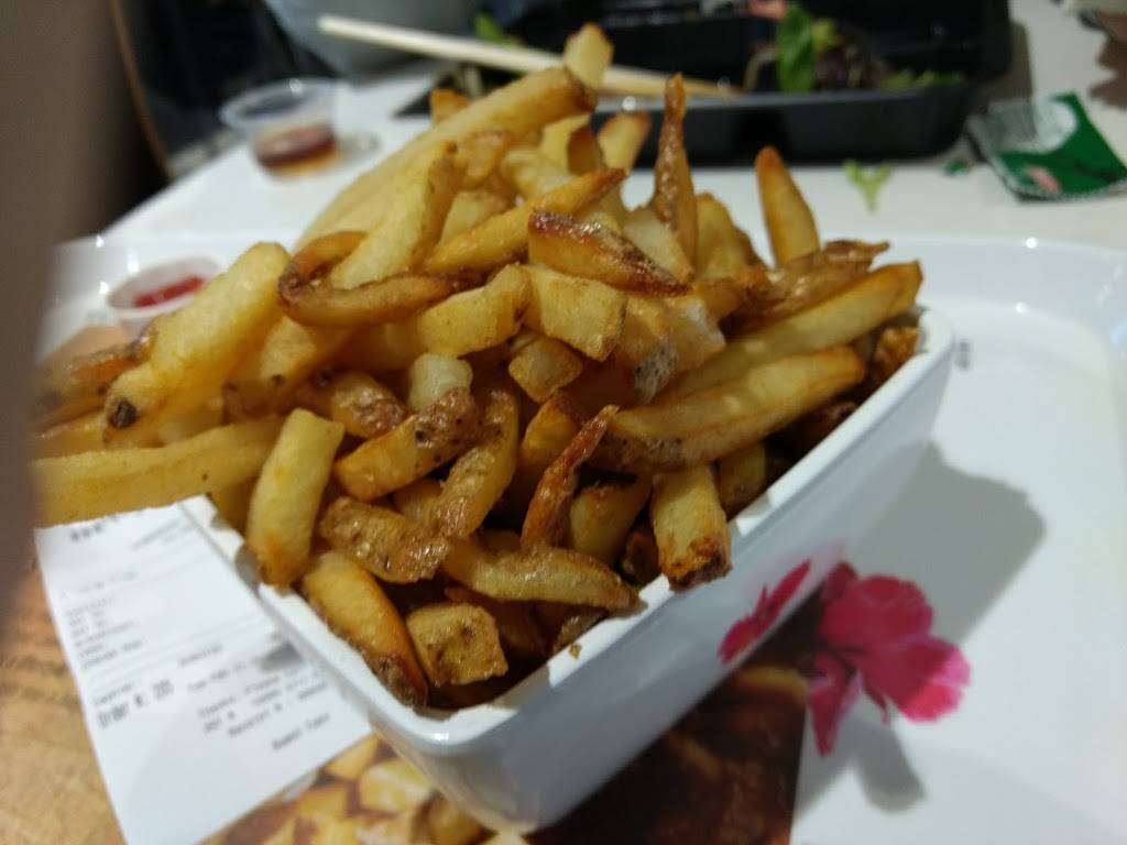 New York Fries - Scarborough TC | restaurant | 300 Borough Dr Unit 721K, Scarborough, ON M1P 4P5, Canada | 4162960197 OR +1 416-296-0197