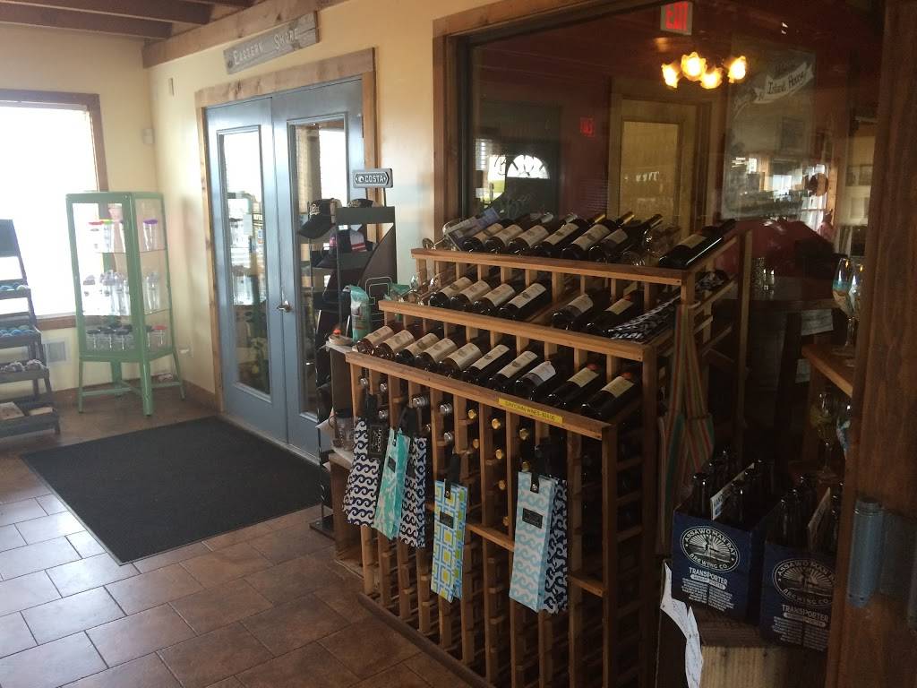 Island House Restaurant & Marina | restaurant | 17 Atlantic Ave, Wachapreague, VA 23480, USA | 7577874242 OR +1 757-787-4242