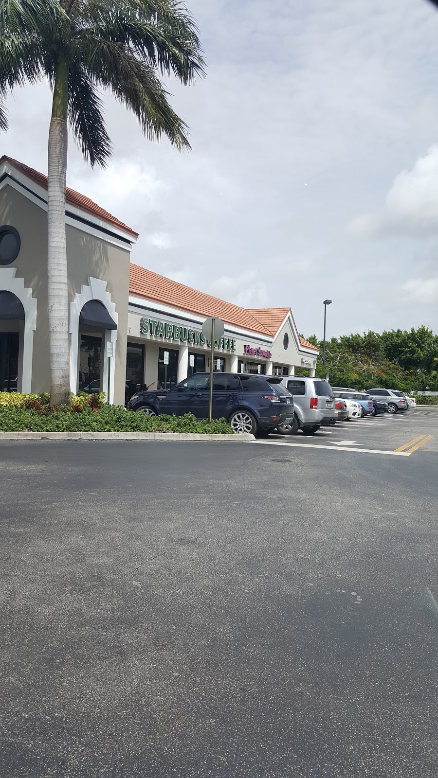 Starbucks | cafe | 9709-101 NW 41st St, Miami, FL 33178, USA | 3055913053 OR +1 305-591-3053