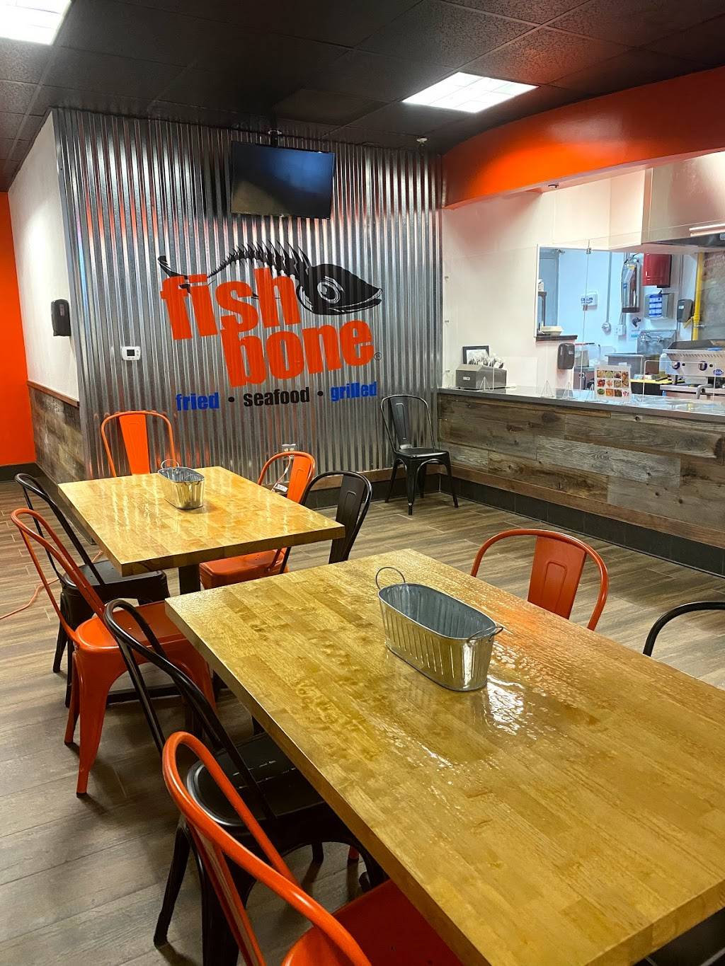 Fishbone Seafood Carson St | restaurant | 800 W Carson St, Torrance, CA 90502, USA | 3103202663 OR +1 310-320-2663