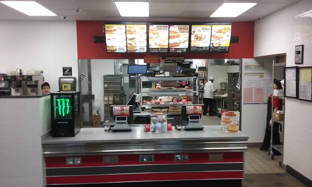 Hardees | restaurant | 104 S Tennessee St, Cartersville, GA 30120, USA | 6787198628 OR +1 678-719-8628