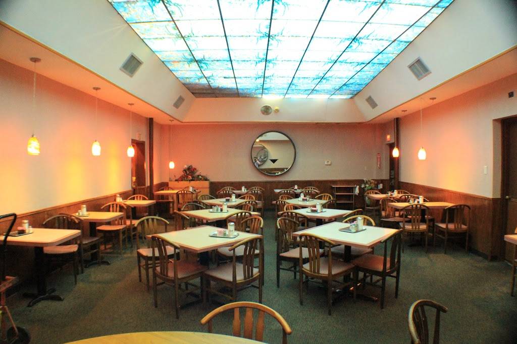 Hung Fong Chinese Restaurant | restaurant | 3624 Broadway St, San Antonio, TX 78209, USA | 2108229211 OR +1 210-822-9211