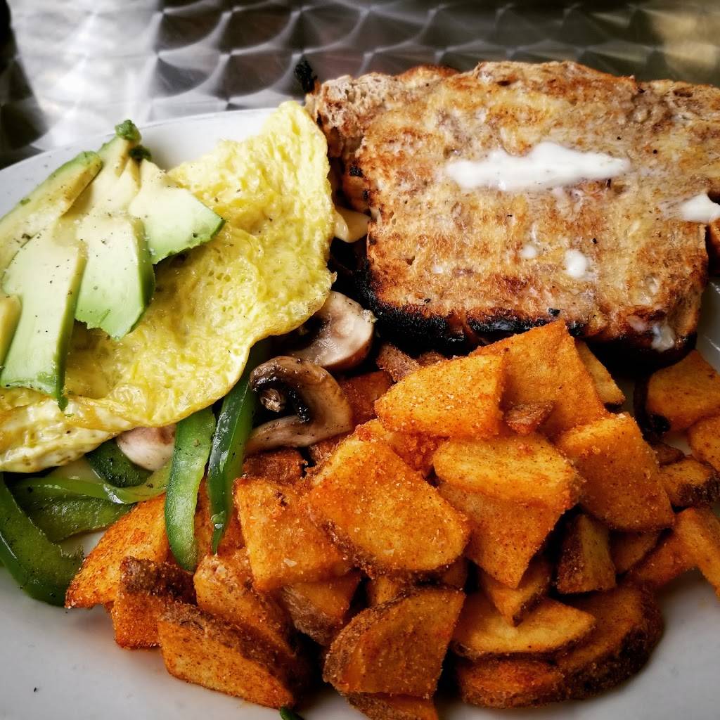 Barneys Family Diner | restaurant | 108 E Michigan Ave, Grass Lake, MI 49240, USA | 5175228897 OR +1 517-522-8897