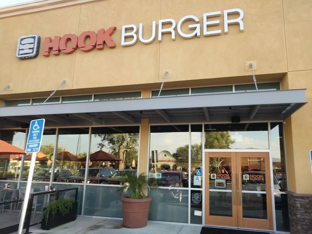 Hook Burger | restaurant | 24369 Magic Mountain Pkwy, Santa Clarita, CA 91355, USA | 6612532000 OR +1 661-253-2000