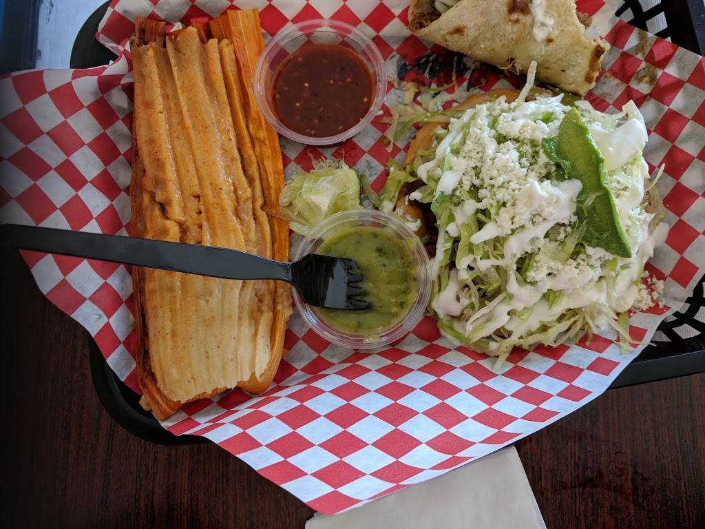 Lolis Mexican Cravings | restaurant | 10011 W Hillsborough Ave, Tampa, FL 33615, USA | 8132431503 OR +1 813-243-1503