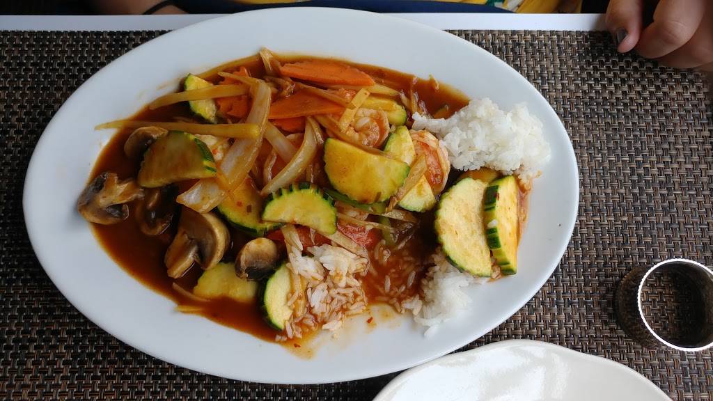 Sukhothai Restaurant | meal takeaway | 398 Harrisburg Ave #450, Lancaster, PA 17603, USA | 7175179422 OR +1 717-517-9422