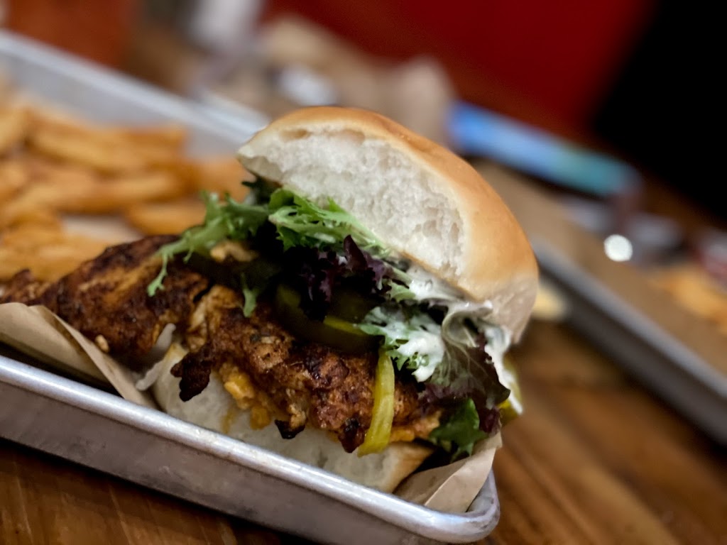 Lunas Eat & Drink | restaurant | 25689 Canal Rd Suite B, Orange Beach, AL 36561, USA | 2519805862 OR +1 251-980-5862