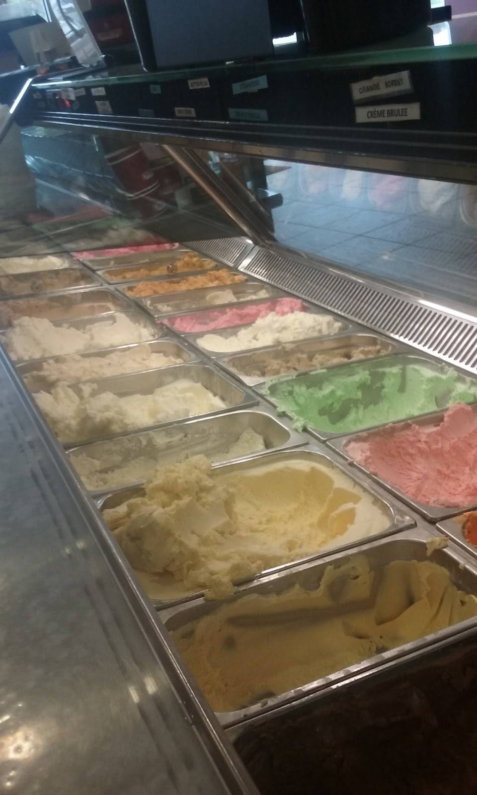 Cold Stone Creamery | bakery | 2928 Market Pl Ste 172, Onalaska, WI 54650, USA | 6087831381 OR +1 608-783-1381