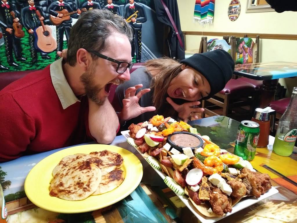 Pupuseria Montecristo | restaurant | 116 Central Ave, Lynn, MA 01901, USA | 7815931548 OR +1 781-593-1548