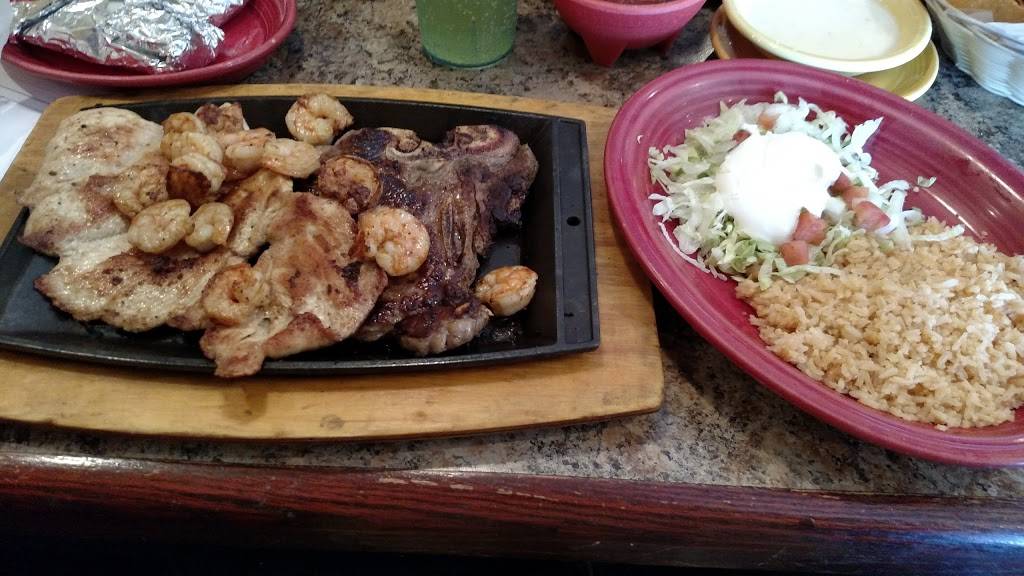 El Toro Bravo | restaurant | 625 Chestnut Dr #101, Walton, KY 41094, USA | 8594930222 OR +1 859-493-0222