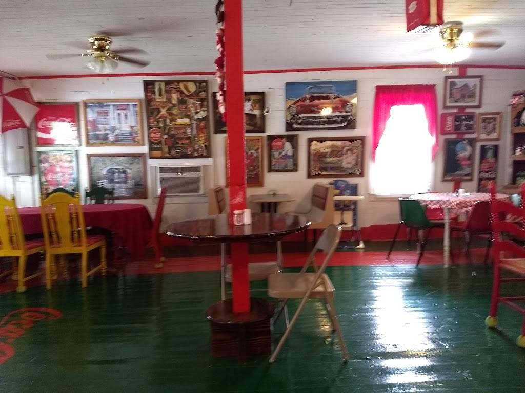 The Palace | meal takeaway | 111 2nd Ave S, Loretto, TN 38469, USA | 9318536914 OR +1 931-853-6914