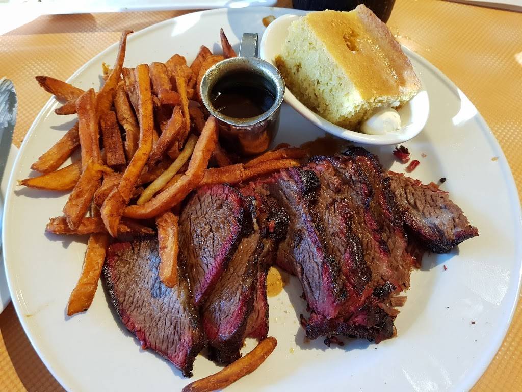 Lucilles Smokehouse Bar-B-Que | restaurant | 23760 El Toro Rd, Lake Forest, CA 92630, USA | 9495817427 OR +1 949-581-7427