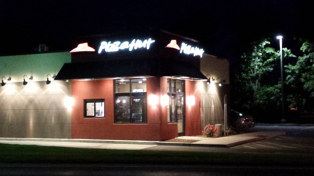Pizza Hut | restaurant | 101 W 6th Ave, Garrett, IN 46738, USA | 2603573050 OR +1 260-357-3050