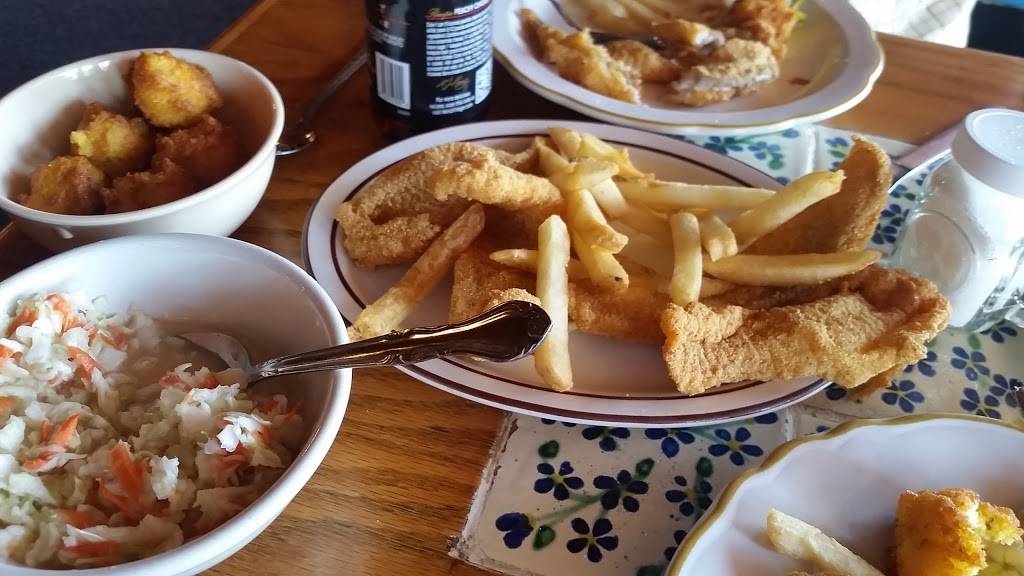 Cosbys Catfish | restaurant | 4328 OK-28, Eucha, OK 74342, USA | 9184354020 OR +1 918-435-4020