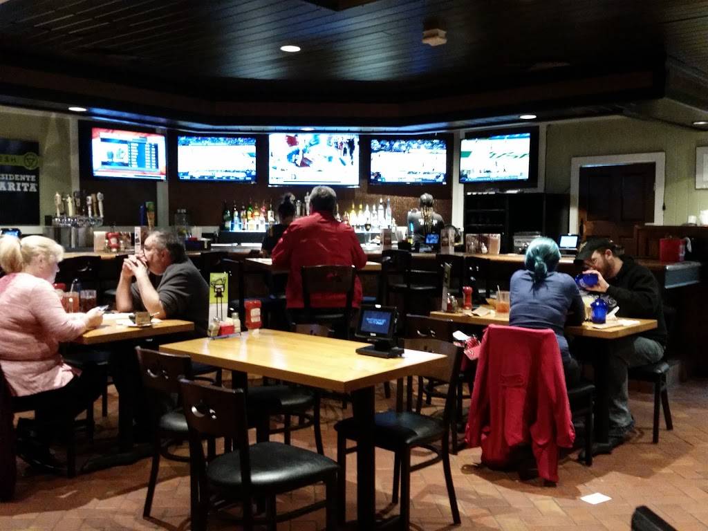 Chilis Grill & Bar | meal takeaway | 500 University Center Blvd, Charlotte, NC 28262, USA | 7045100626 OR +1 704-510-0626