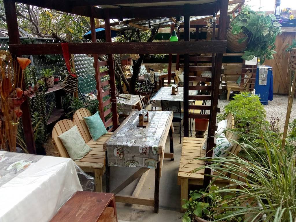 Abadia Lara | restaurant | Valentín Ruiz Pimentel 1885, Constitución (Ampl. Constitución), 22710 Rosarito, B.C., Mexico | 016615277373 OR +52 661 527 7373