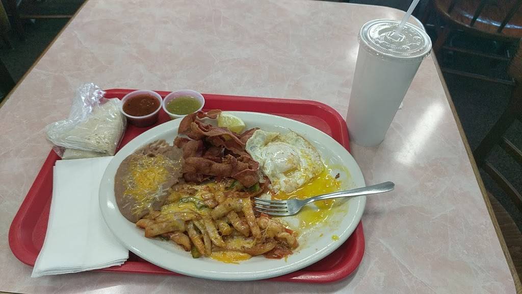 Taqueria Super Pollo | restaurant | 1237 S Main St, Salinas, CA 93901, USA | 8314244930 OR +1 831-424-4930