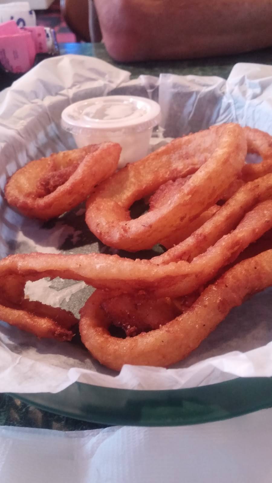 Rookies | restaurant | 6825 Parker Rd, Florissant, MO 63033, USA | 3147419744 OR +1 314-741-9744