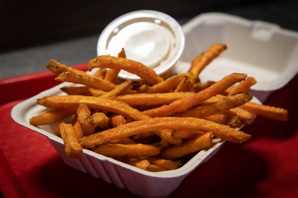 MJs Own Munchies | restaurant | 406 Lakeshore Rd, St. Catharines, ON L2R 7K6, Canada | 9056460031 OR +1 905-646-0031