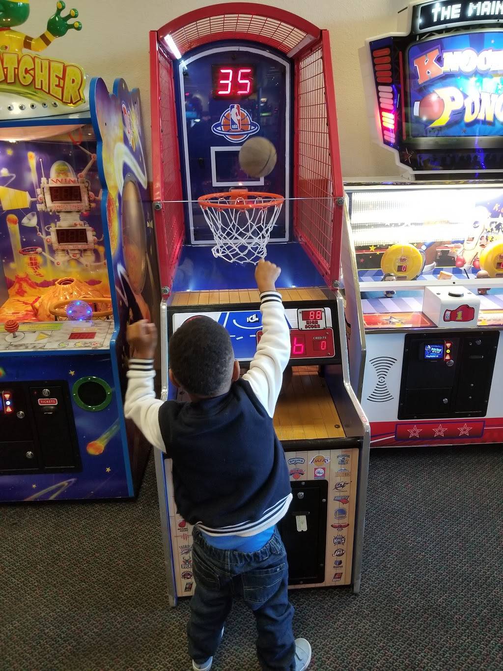 Chuck E. Cheese | restaurant | 10430 Midlothian Turnpike, Richmond, VA 23235, USA | 8043309865 OR +1 804-330-9865