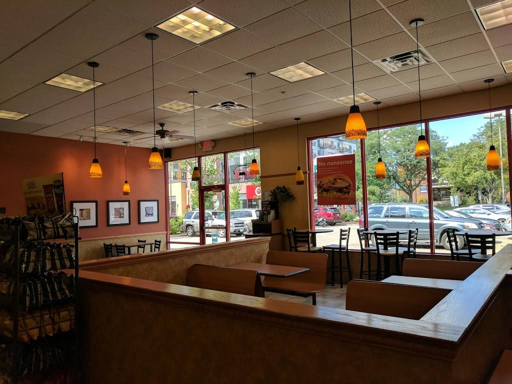 Subway | meal takeaway | 1400 5th St SE, Minneapolis, MN 55455, USA | 6123316716 OR +1 612-331-6716