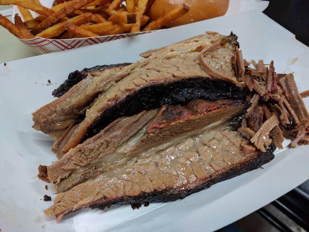 Oak Hill Barbecue | restaurant | 60 N Columbus St, Sunbury, OH 43074, USA | 7409654227 OR +1 740-965-4227