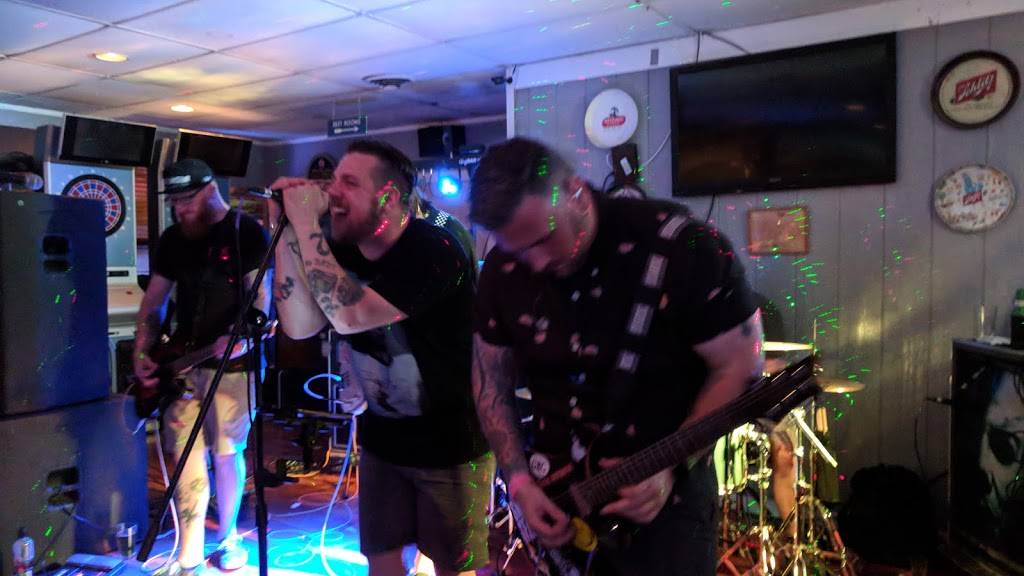 Corner Grille | restaurant | 1406 Cedarhurst Rd, Shady Side, MD 20764, USA | 4436074931 OR +1 443-607-4931