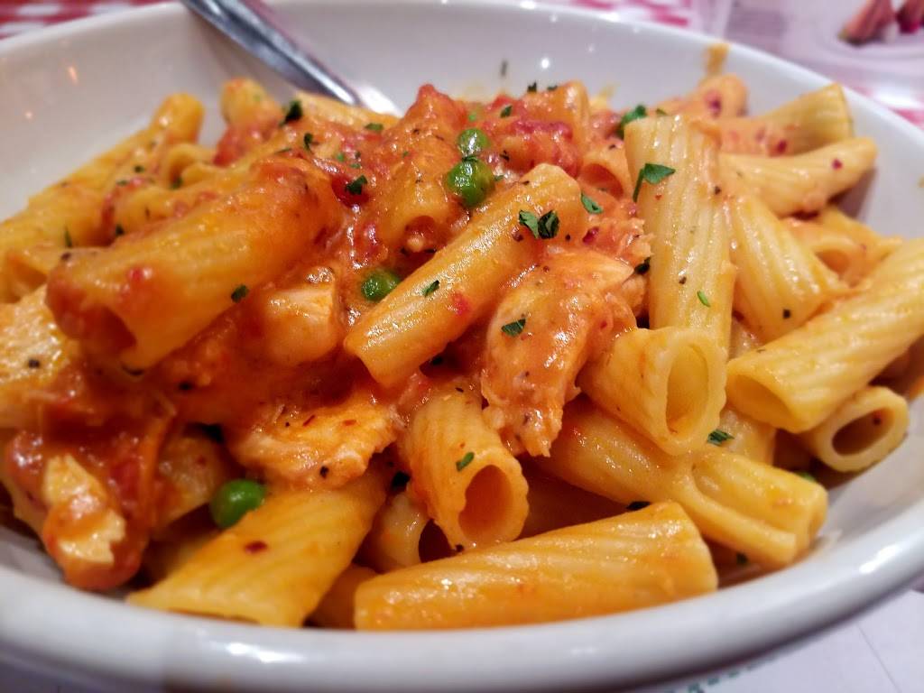 Buca di Beppo Italian Restaurant | restaurant | 7979 Center Ave, Huntington Beach, CA 92647, USA | 7148914666 OR +1 714-891-4666