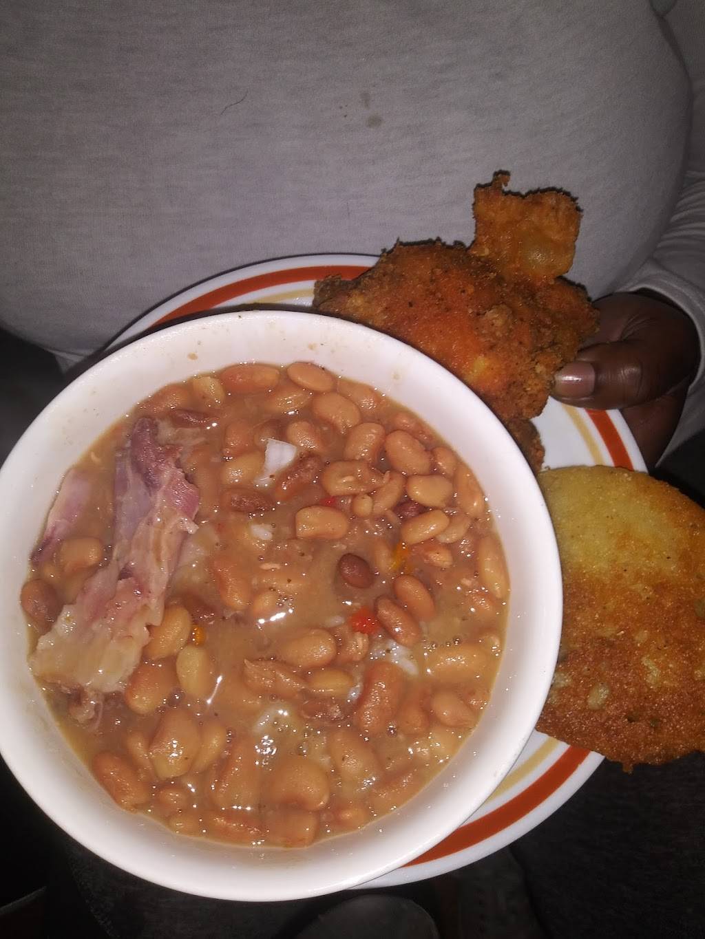 Sistas kitchen | restaurant | 4132 Watterson St, Cincinnati, OH 45227, USA | 5137280111 OR +1 513-728-0111