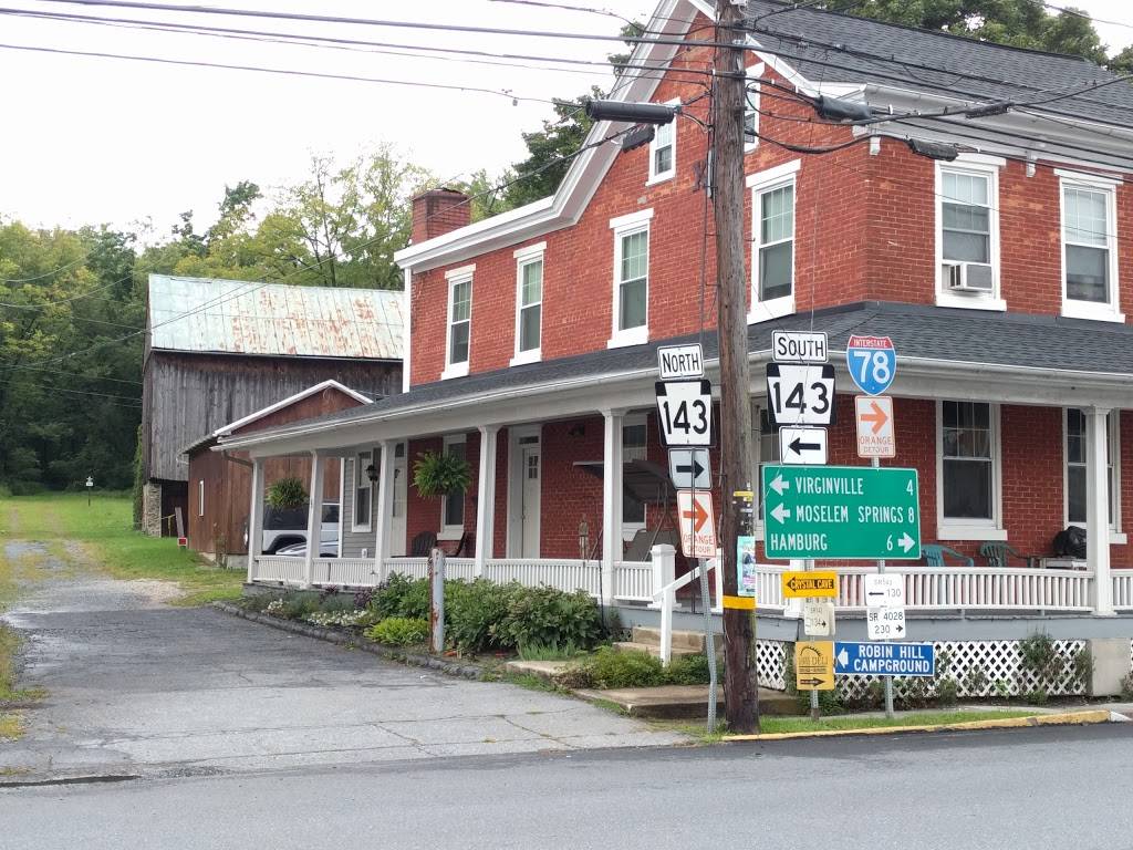 C.J. Hummels Restaurant | restaurant | 28 Willow St, Lenhartsville, PA 19534, USA | 6105624891 OR +1 610-562-4891