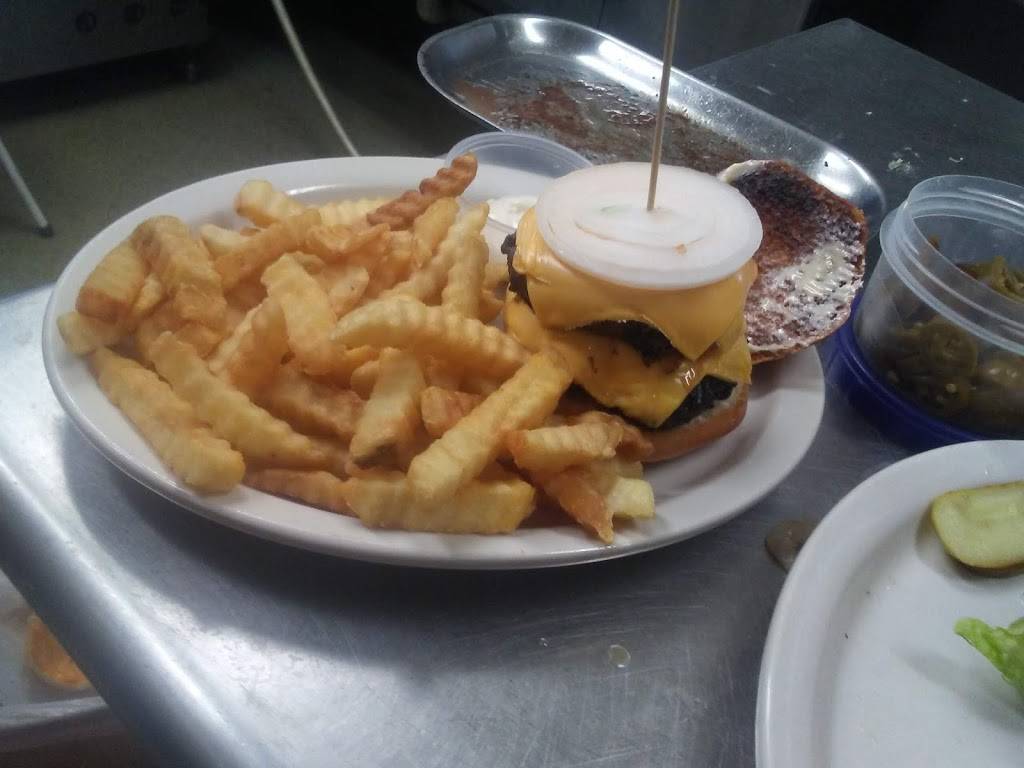 Romeys Place Bar & Grill | restaurant | 7508 S North Cape Rd, Franklin, WI 53132, USA | 4144259913 OR +1 414-425-9913