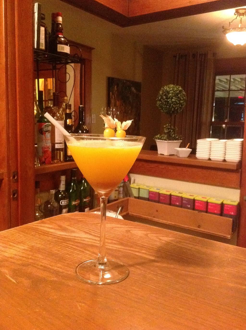 Restaurant La Pérouse | restaurant | 671 Rue Shefford, Bromont, QC J2L 1C2, Canada | 4505345557 OR +1 450-534-5557