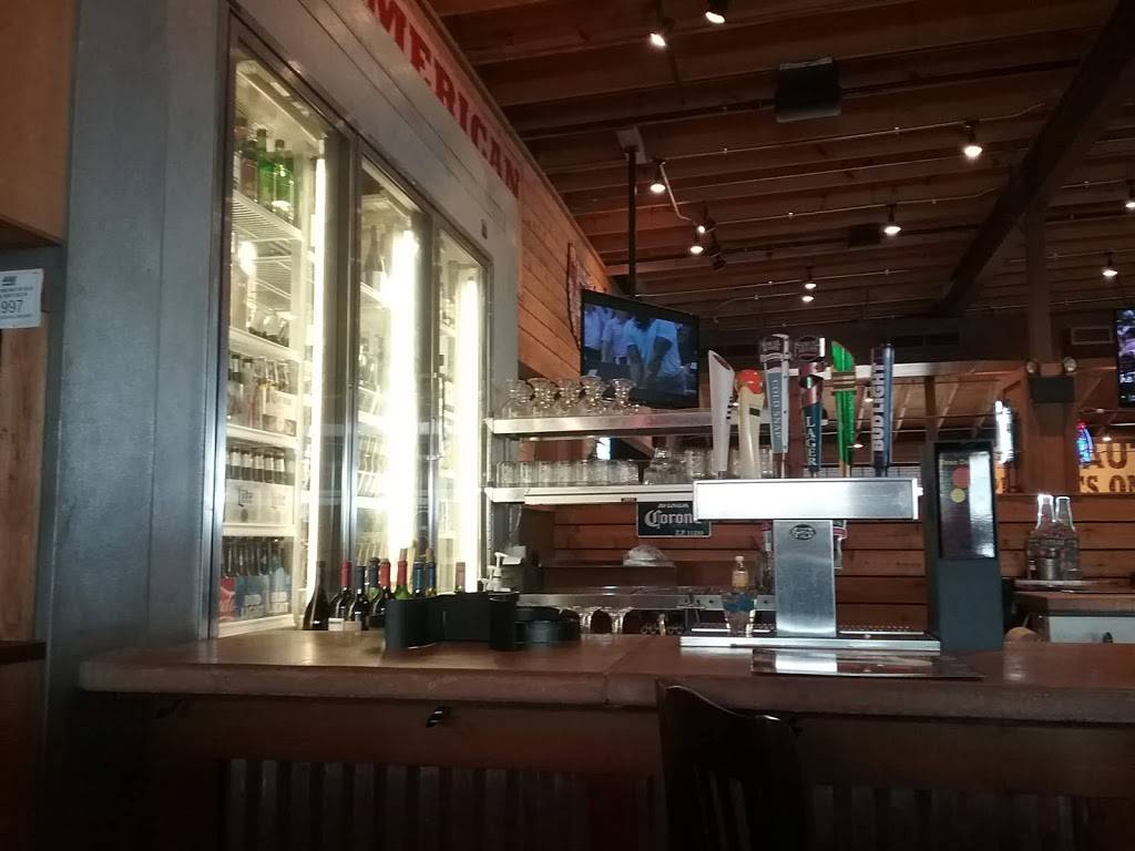 Logans Roadhouse | restaurant | 2697 Tittabawassee Rd, Saginaw, MI 48604, USA | 9897903803 OR +1 989-790-3803