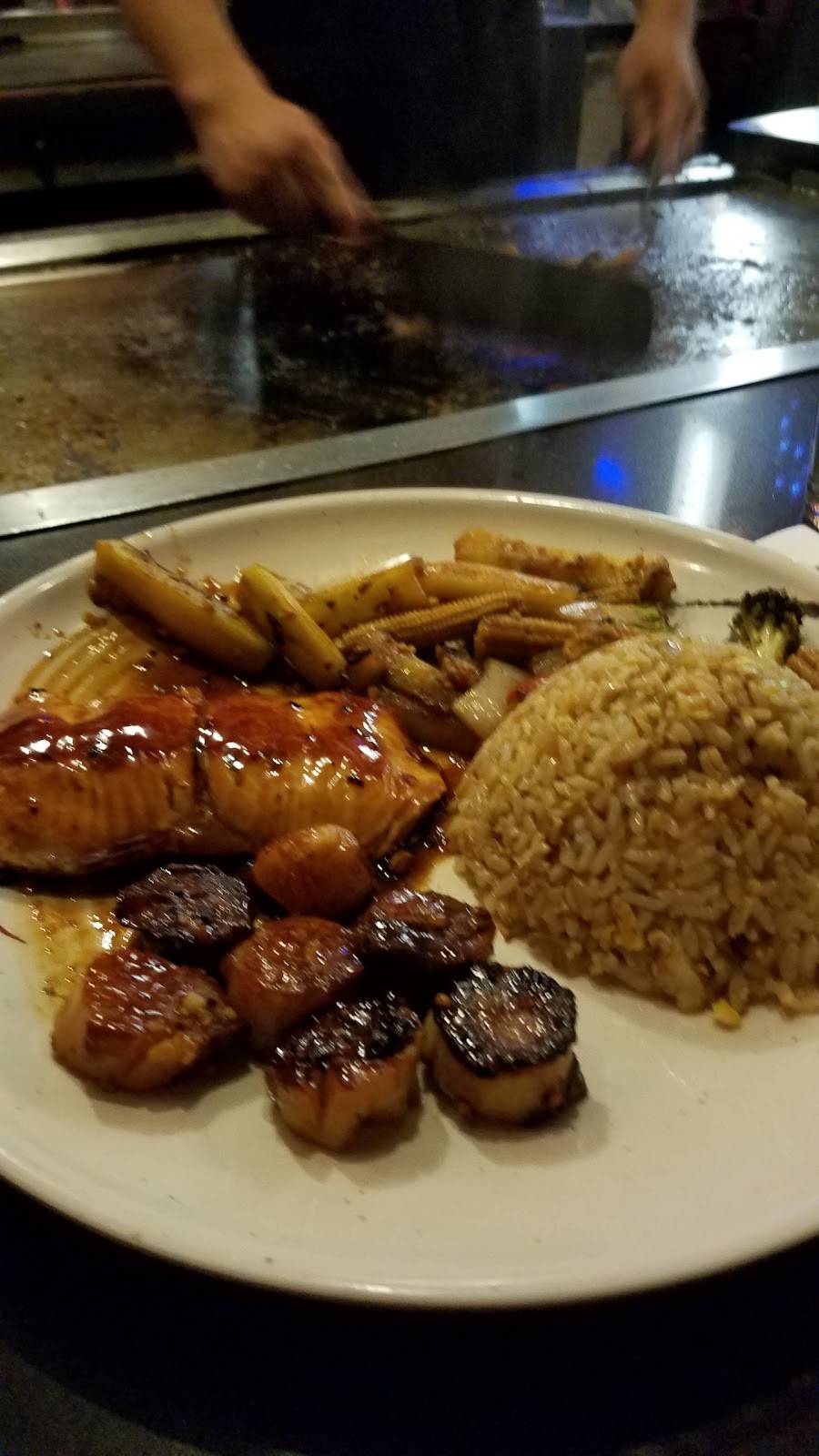 Momo Hibachi Steak House & Bar | restaurant | 1901 Emmons Ave, Brooklyn, NY 11235, USA | 7187698010 OR +1 718-769-8010