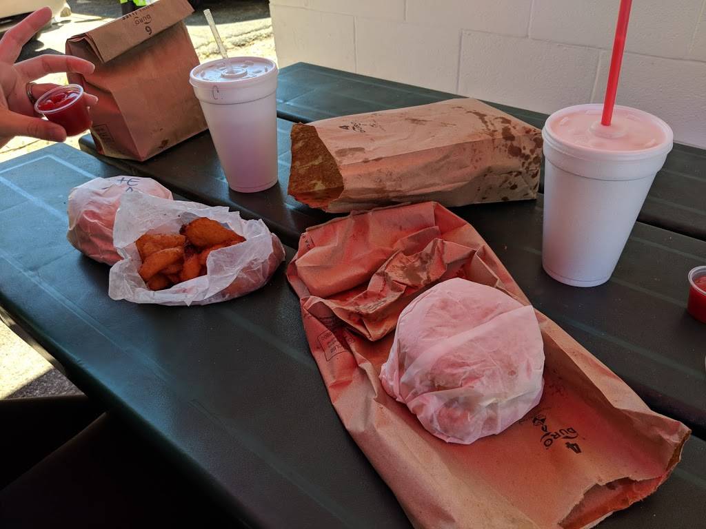 Rays Drive-In | restaurant | 20 N Beacon Blvd, Grand Haven, MI 49417, USA | 6168423400 OR +1 616-842-3400