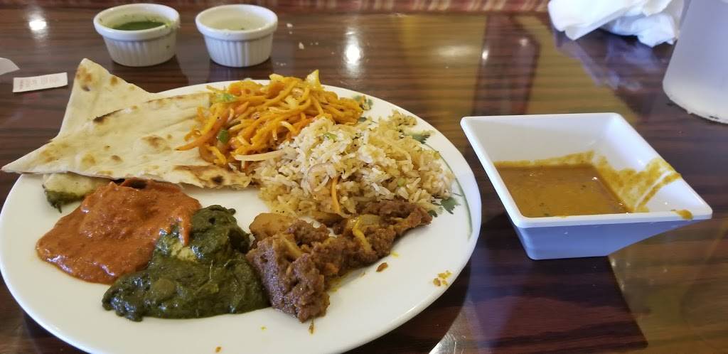 Royal Sweets | restaurant | 2025 E Fowler Ave, Tampa, FL 33612, USA | 8139776000 OR +1 813-977-6000