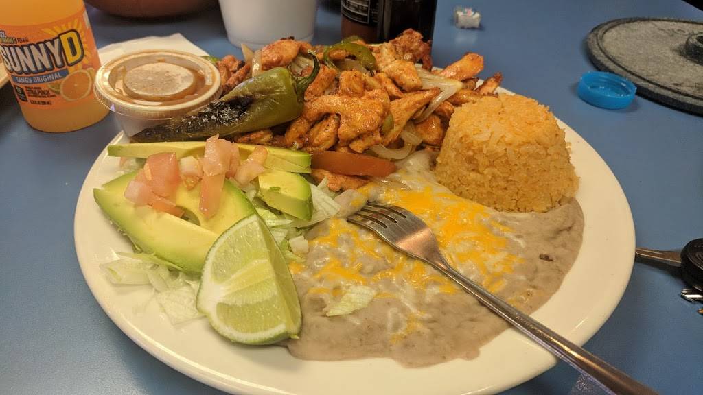 Micas Taqueria | restaurant | 801 N Sylvania Ave, Fort Worth, TX 76111, USA | 8178388996 OR +1 817-838-8996