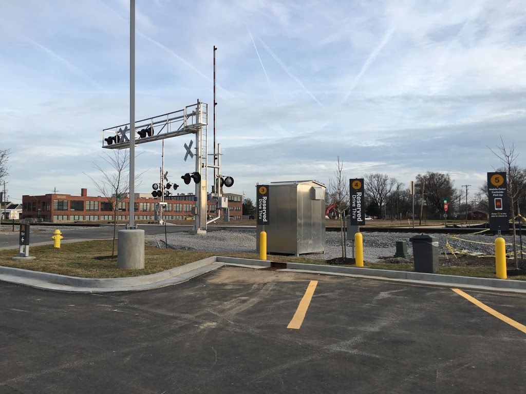 McDonalds | restaurant | 927 Indiana Ave, Jeffersonville, IN 47130, USA | 8125906954 OR +1 812-590-6954