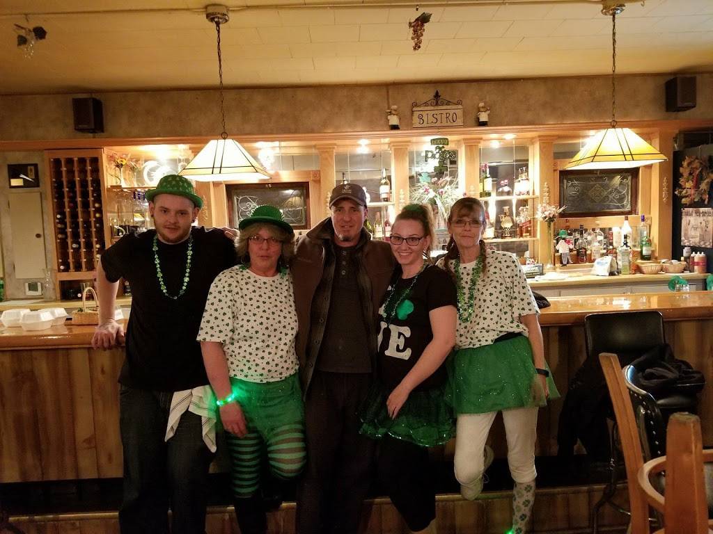 Laz Bistro & Bar | restaurant | 419 E Main St, Stoughton, WI 53589, USA | 6088733808 OR +1 608-873-3808