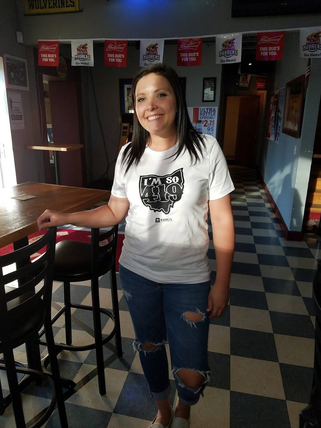 Goodys Sports Nutz Saloon | restaurant | 1311 S Detroit Ave, Toledo, OH 43614, USA | 4193809750 OR +1 419-380-9750