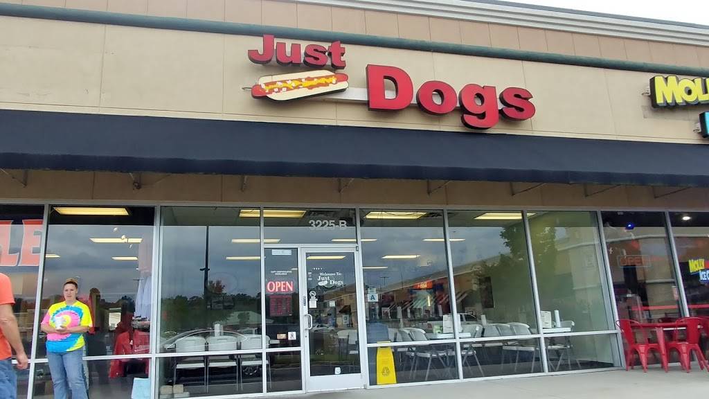 Not Just Dogs Café | restaurant | 3225 N Pleasantburg Dr, Greenville, SC 29609, USA | 8642712226 OR +1 864-271-2226