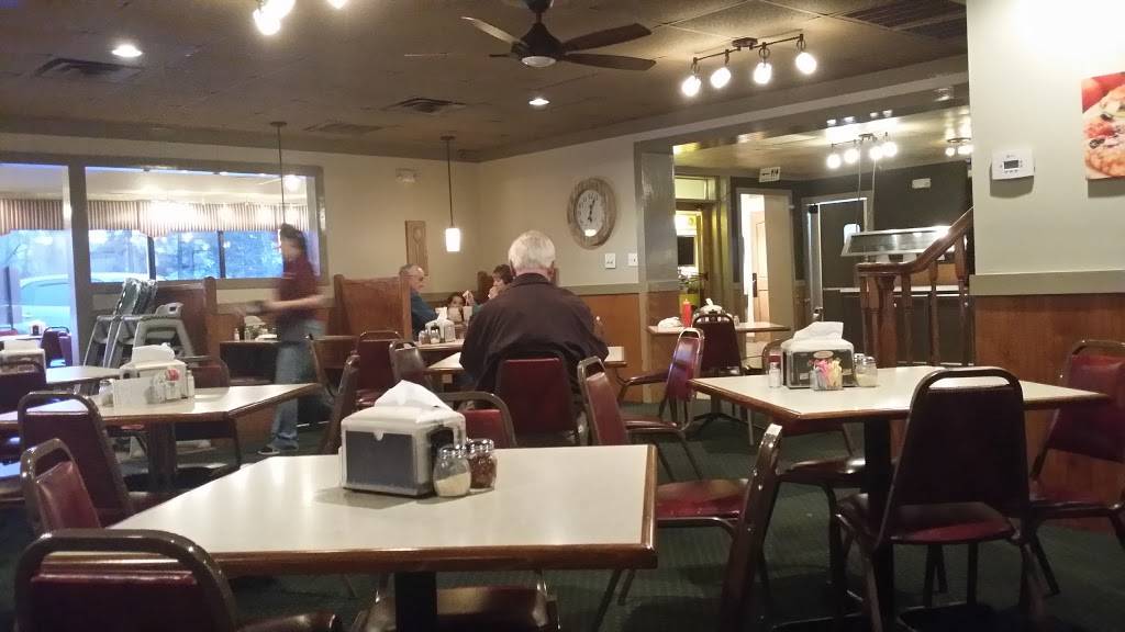 Pizza Village Of Beulaville | restaurant | 811 W Main St, Beulaville, NC 28518, USA | 9102983346 OR +1 910-298-3346