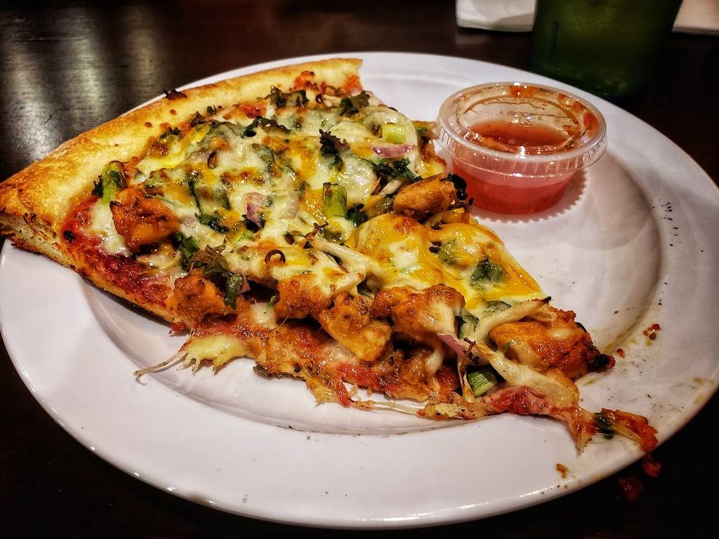 Zios Pizzeria | restaurant | 18110 Wright St, Omaha, NE 68130, USA | 4029919443 OR +1 402-991-9443