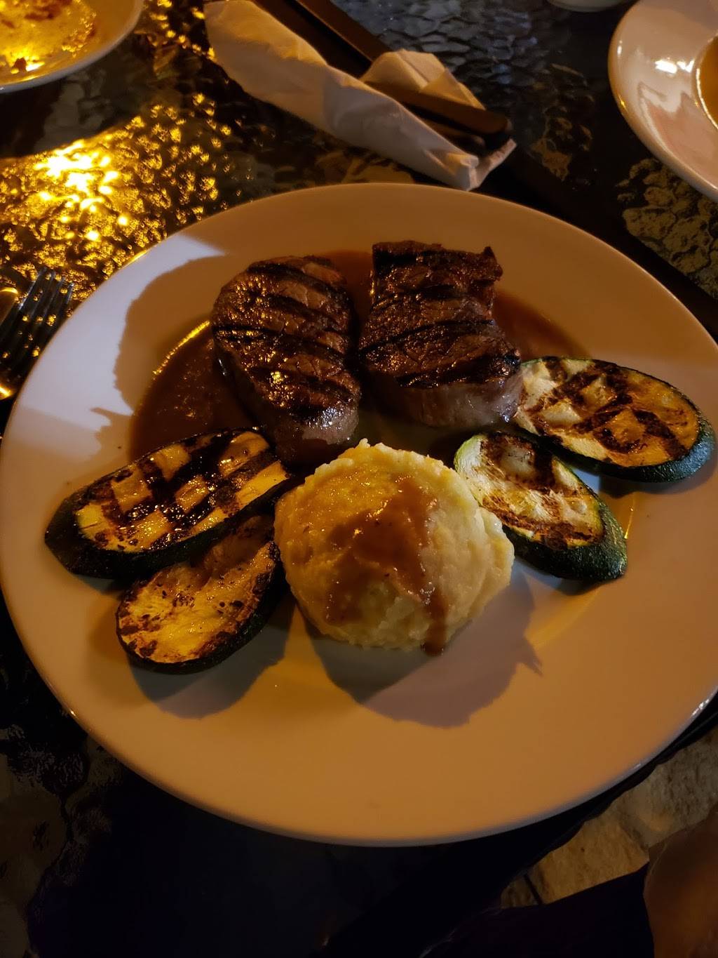 Lalos Ristorante Italiano | restaurant | 6100 Telegraph Rd, Ventura, CA 93003, USA | 8057654242 OR +1 805-765-4242